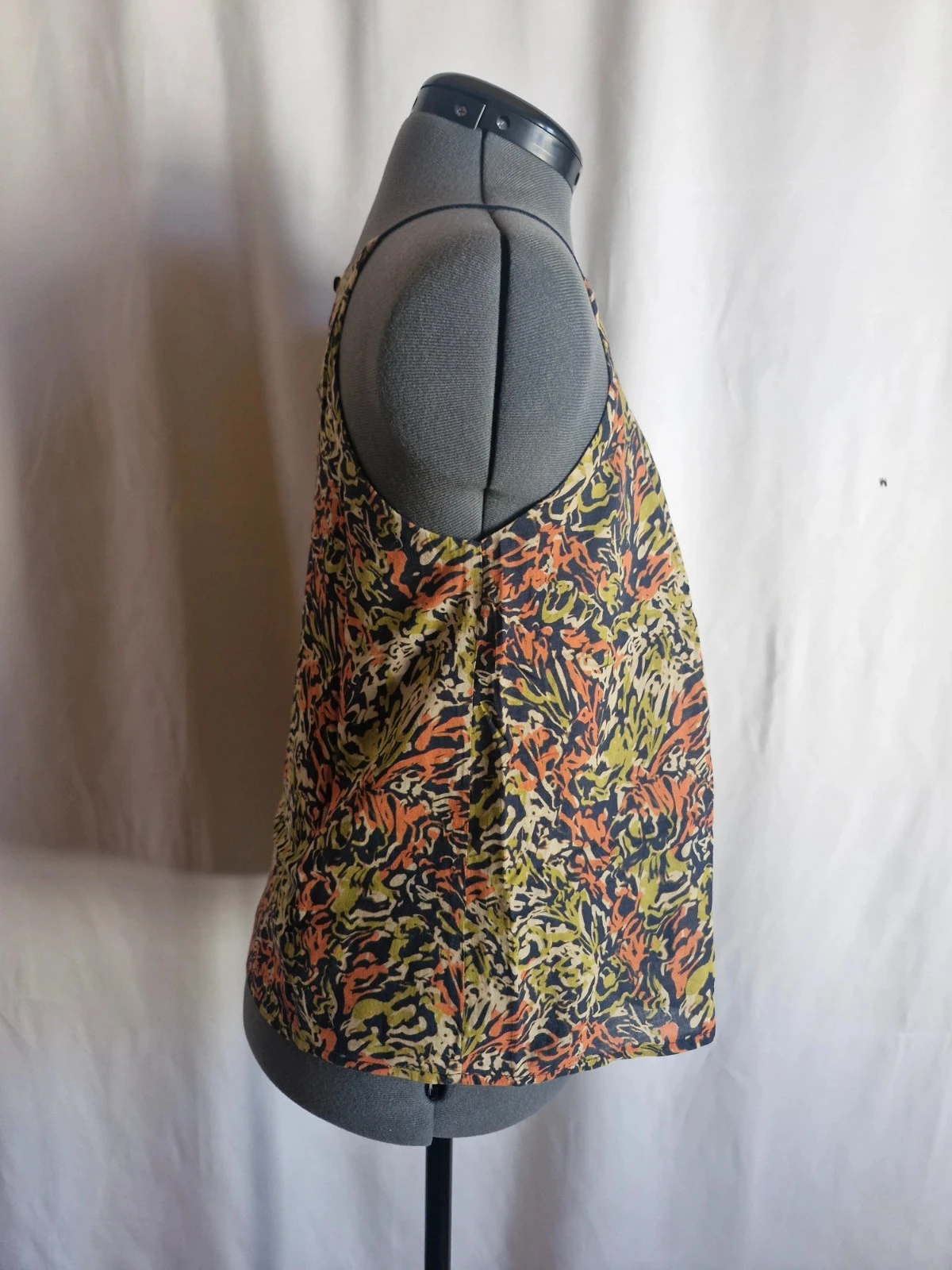 See U Soon vrouwelijke vloeiende body met veelkleurige print maat 0 XS dunne schouderbandjes – photo 3